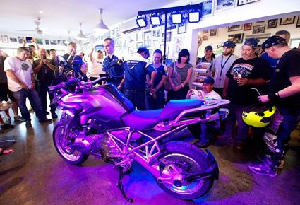 إطلاق الدرّاجة النارية BMW R 1200 GS في دبي